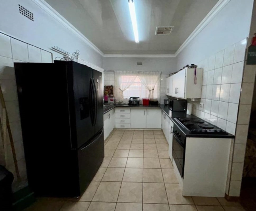 4 Bedroom Property for Sale in Carters Glen Northern Cape